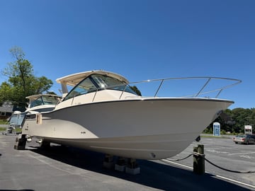Grady-White 340 Express