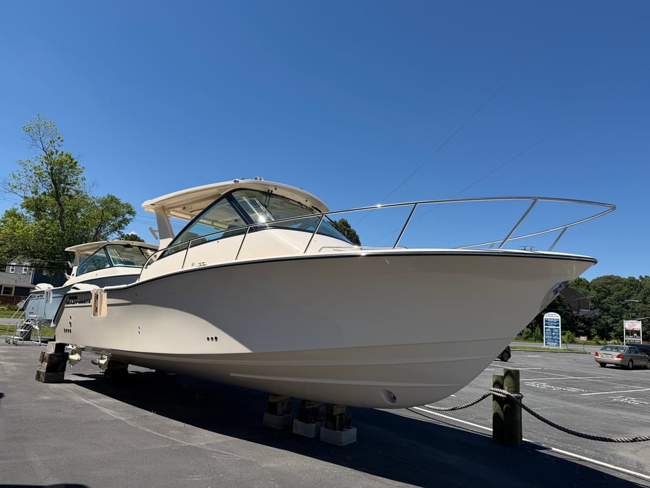 Grady-White 340 Express