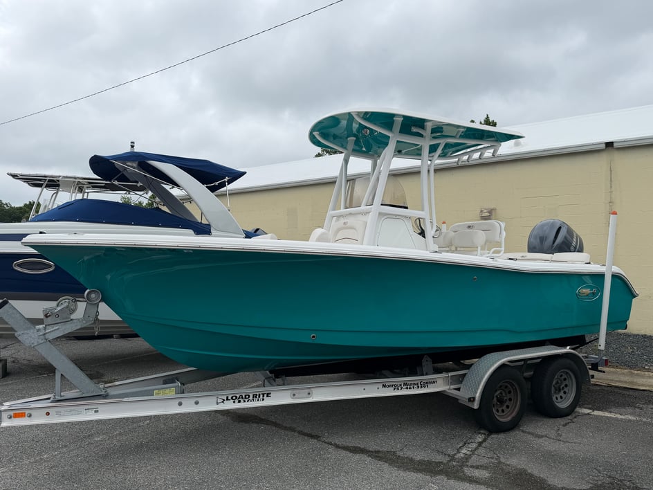 2021 Sea Hunt Ultra 219