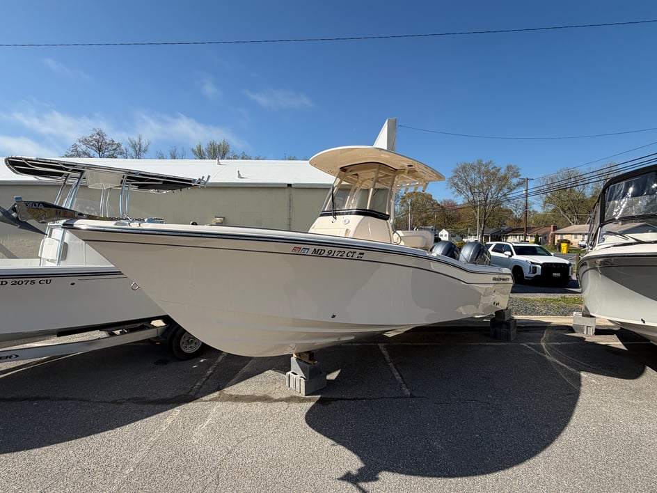 2022 Grady-White 257 Fisherman