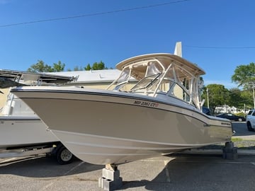 2019 Grady-White Freedom 235