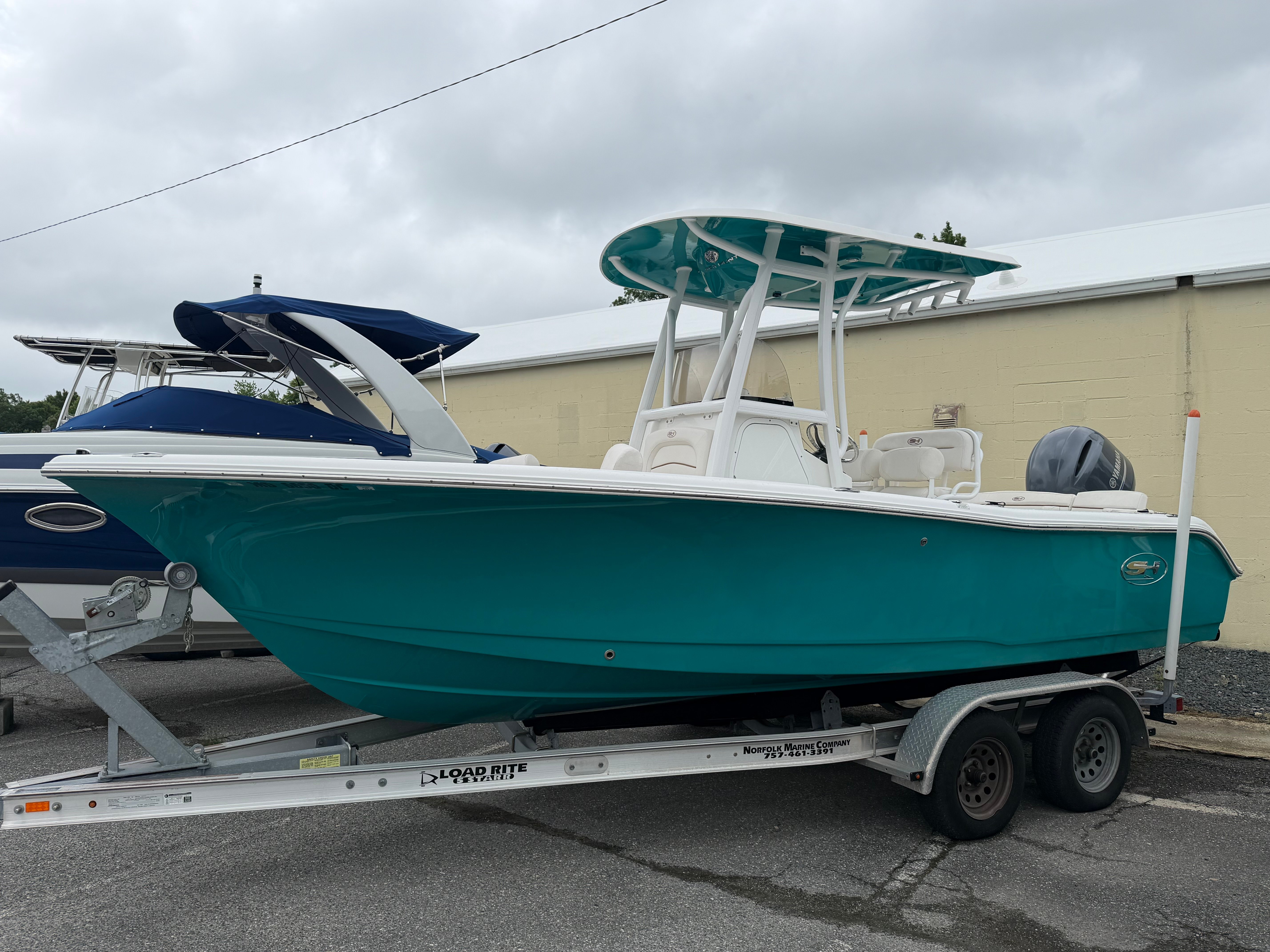 2021 Sea Hunt Ultra 219