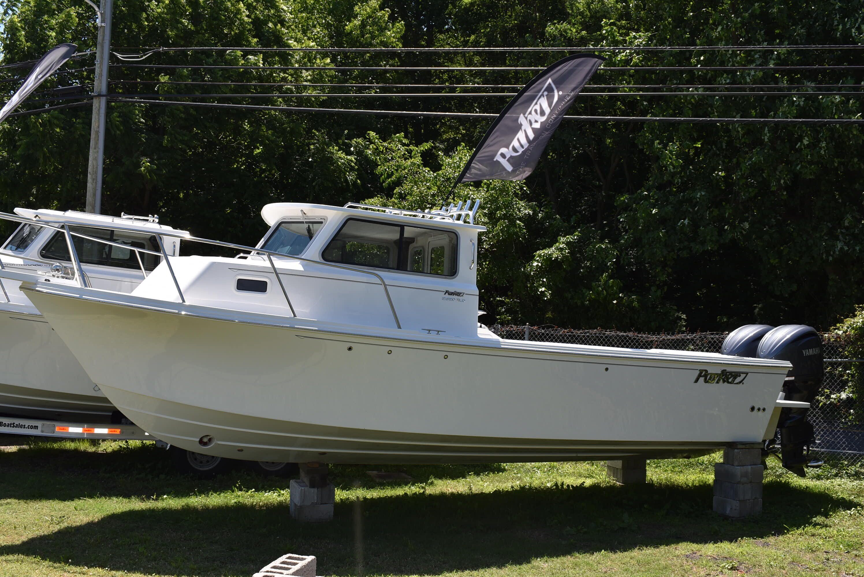 Parker 2820 XLD Sport Cabin