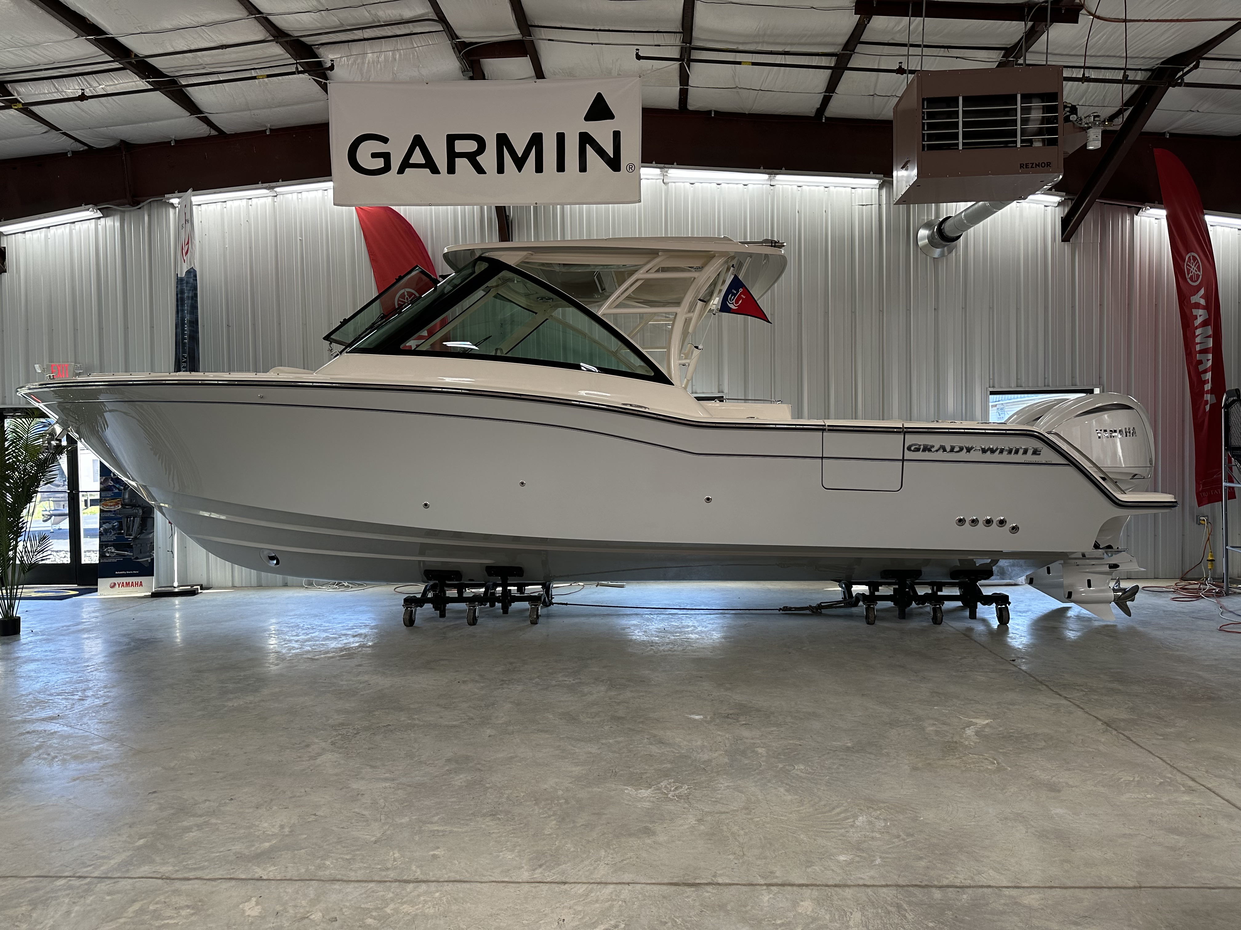 Grady-White 325 Freedom