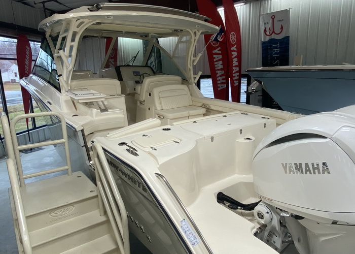 Grady-White 325 Freedom